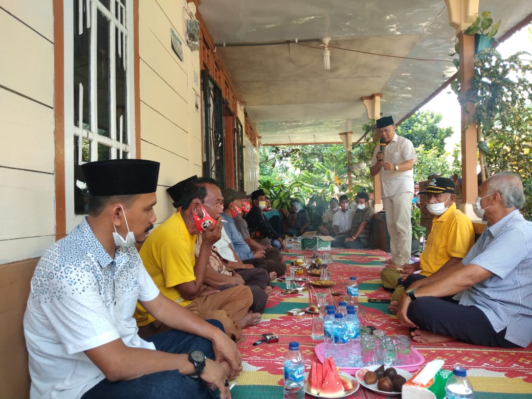 Nilai Plus Rohidin Bagi Pemuda Teramang Jaya : Kerja Nyata Pembangunan Jalan dan Punya Konsep Jelas Angkat Komoditi Sawit