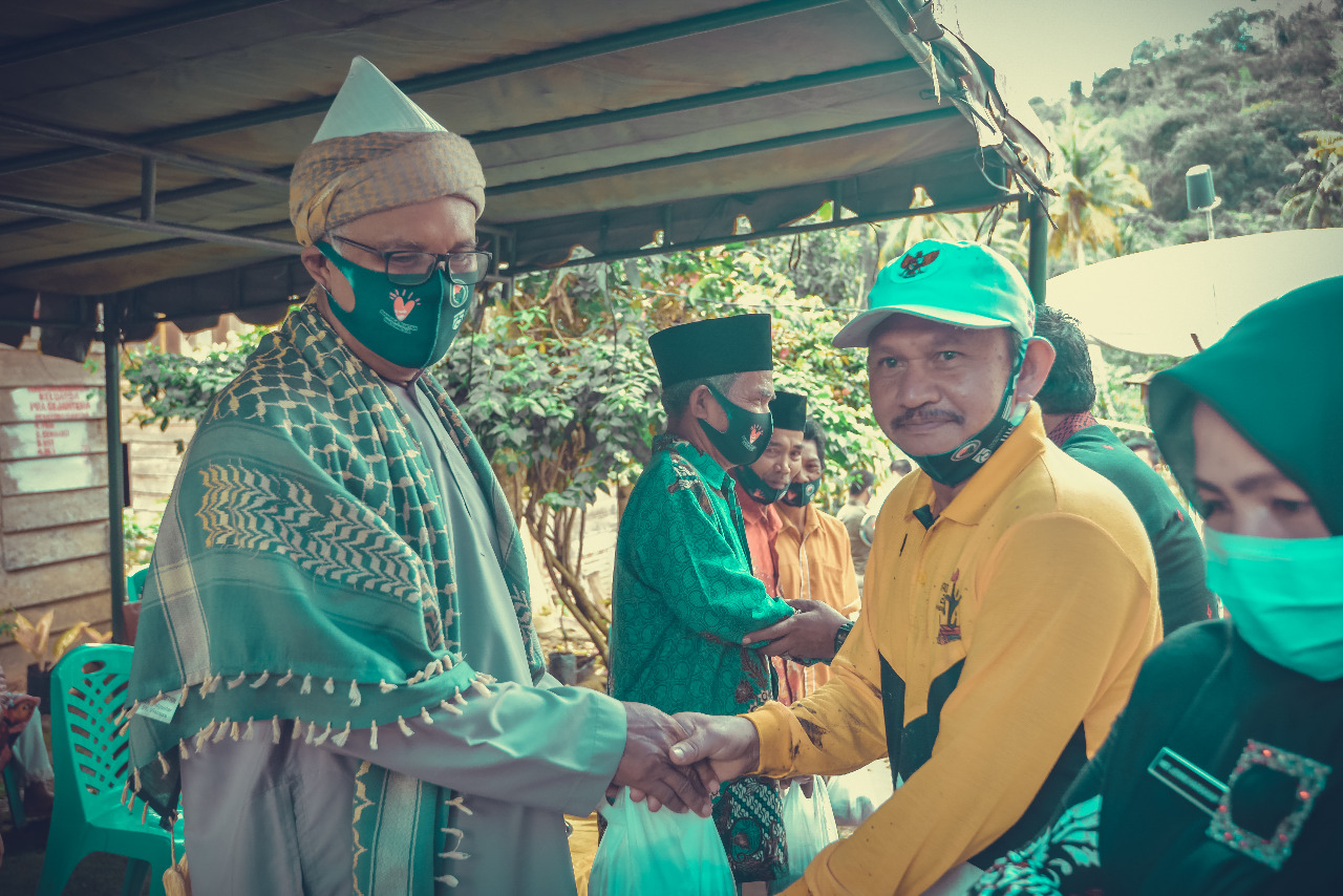 Walikota Padangsidimpuan Panen Lele Bersama di Desa Simatohir