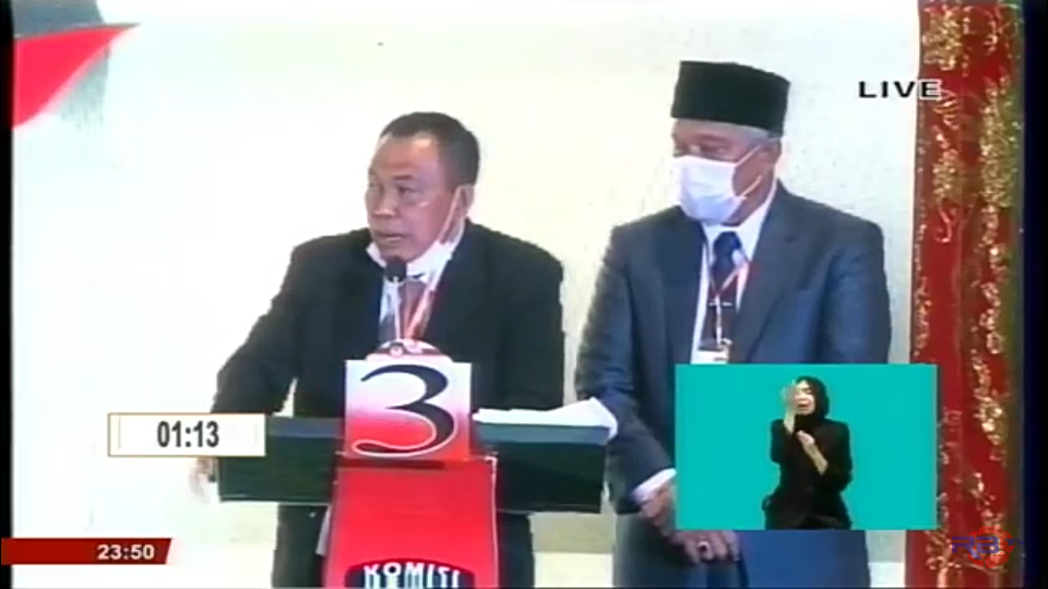 Agusrin ke Helmi : Apakah Bapak Tidak Merasa Bersalah Menjadi Penyumbang Angka Kemiskinan Tertinggi