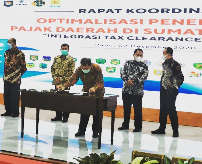 Bupati/Walikota se-Sumut Tandatangani MoU Tax Clearance