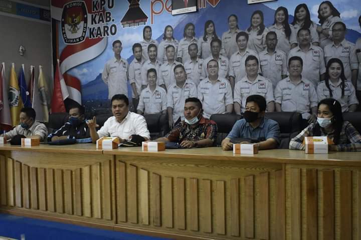Terkait Pilbup KPU Karo Gelar Konferensi Pers