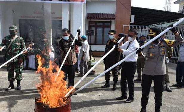 Kejari Padangsidimpuan Musnakan BB Tindak Pidana