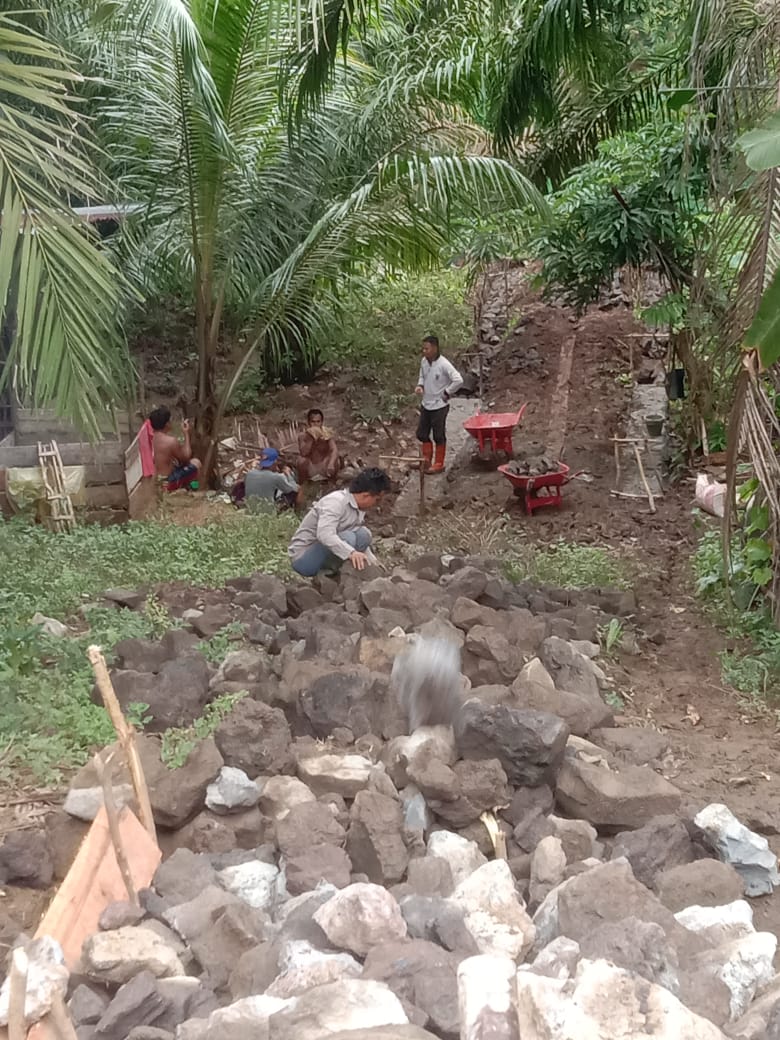 Desa Padang Tambak Realisasikan Pembangunan Fisik
