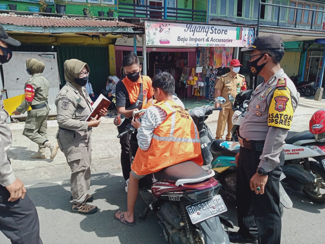 Ops Yustisi di Kawasan Pasar Muara Aman Tim Gabungan Sasar Pelanggar Prokes