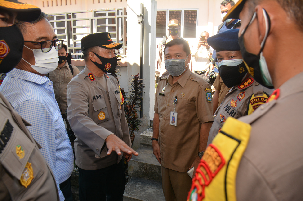 Vaksin Covid-19 Tiba di Kepri Kapolda Kepri Meninjau Pengamanan Dan Pengawalan