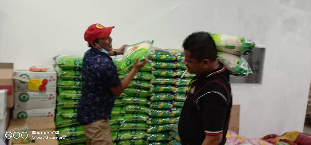 Ketua SUBA Aceh Bantu Korban Terdampak Banjir Malaysia