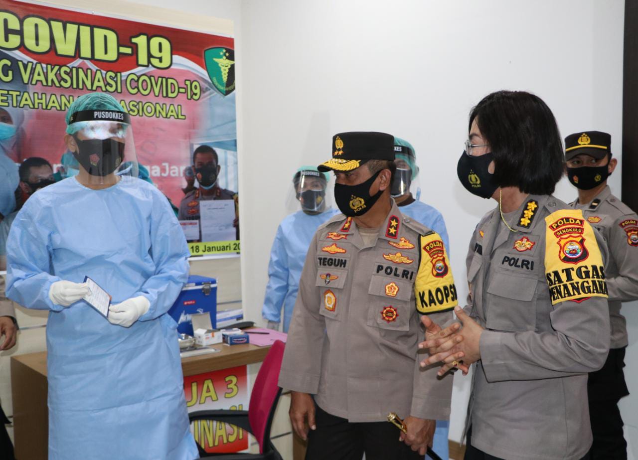 Dukung Vaksinasi Covid 19, Polda Bengkulu Vaksin 196 Nakes