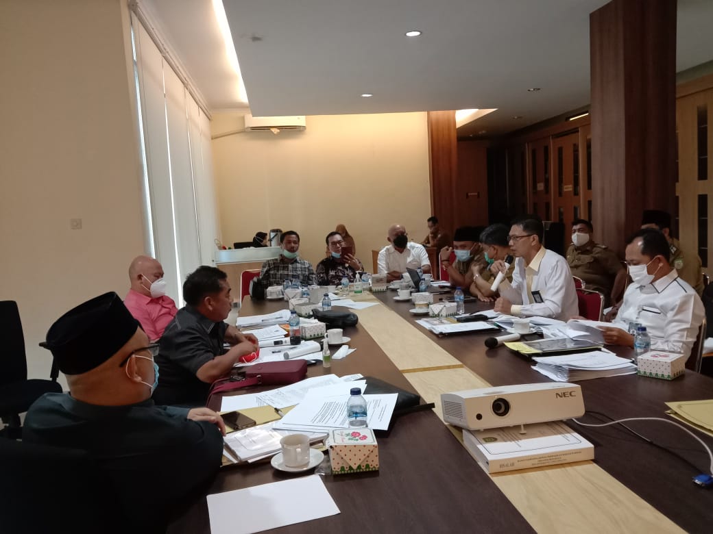 DPRD Provinsi Bengkulu Terima Berkas Perubahan PD Bimex ke Perseroda