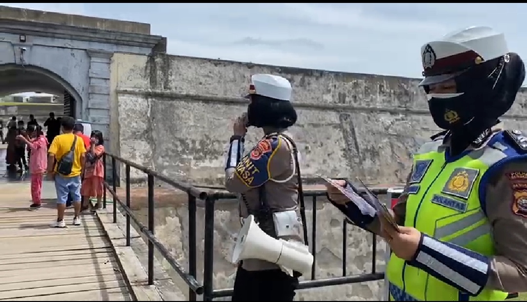 Pantau Objek Wisata Polres Bengkulu Tak Segan-segan Tegur Pelanggar Prokes Covid-19