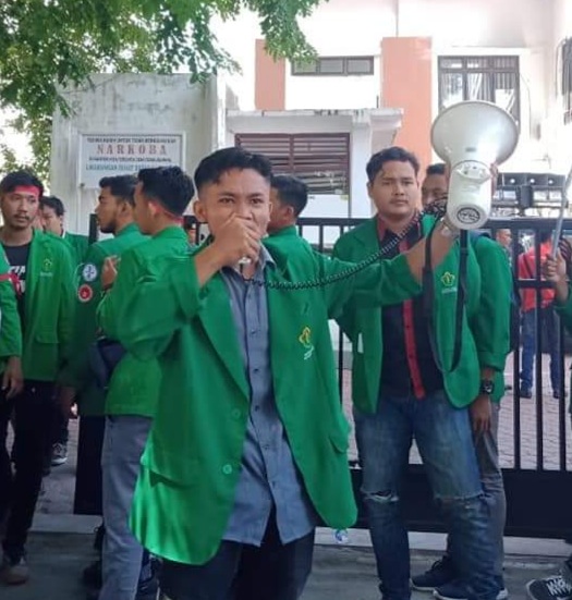 Mahasiswa Desak Bupati Bireuen Kembali Alokasikan Beasiswa