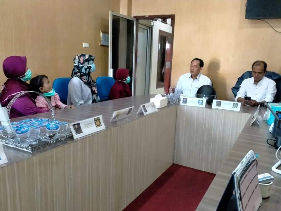 Keluarga Nelayan Hilang Datangi Dewan Kota
