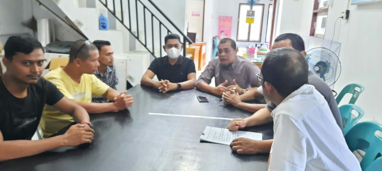 Puluhan Pedagang Protes Penutupan Jalan Kota Bireuen