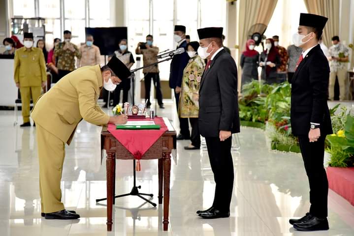 Gubernur Sumut Lantik 13 Pejabat Eselon II
