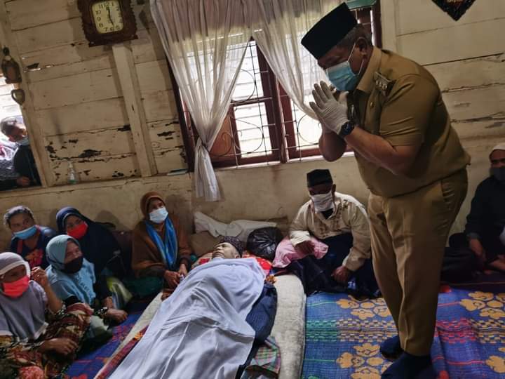 Bupati Dairi Ucapkan Turut Berduka Cita Atas Kepergian Tokoh Pakpak