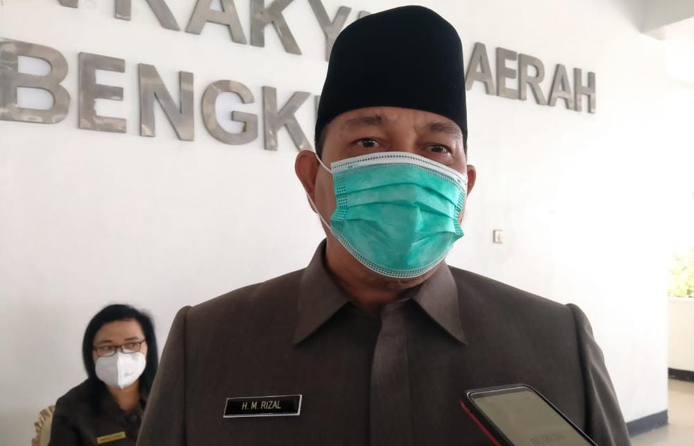 Setwan Akan Lelang 10 Mobnas Pimpinan Dewan