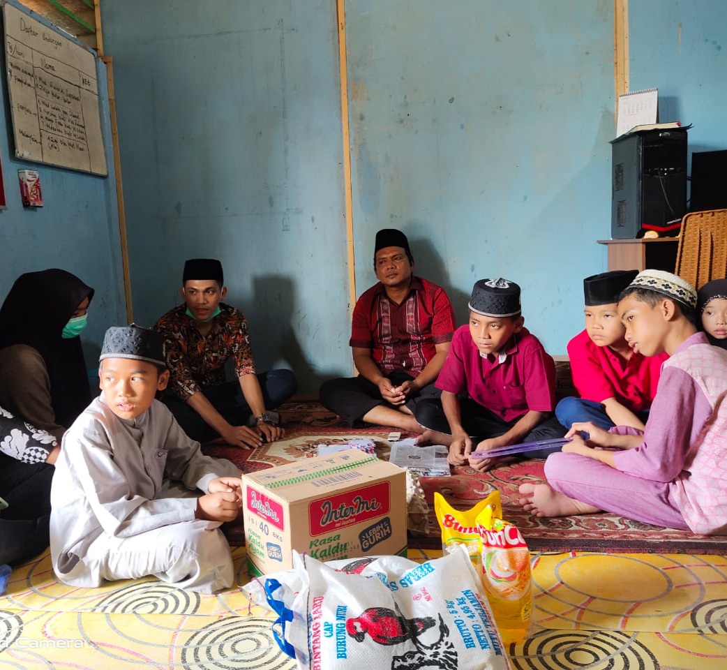 SPM Batu Bara Berikan Sembako Kepada Anak-anak Panti Asuhan Husnul Khotimah