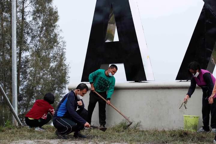Wabup Pakpak Bharat Bersama ASN Laksanakan Jumat Bersih