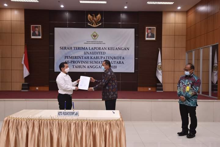Pemkot Padangsidimpuan Serahkan Laporan Keuangan Unaudited