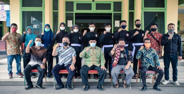 Wakil Walikota Padangsidimpuan Lepas Atlet Silat Ikuti Seleksi Popnas
