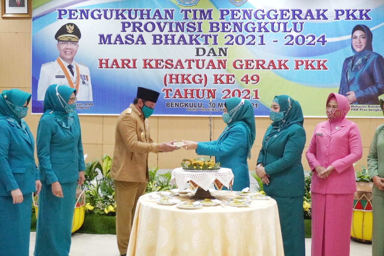 Wagub Rosjonsyah Kukuhkan TP PKK Provinsi Bengkulu