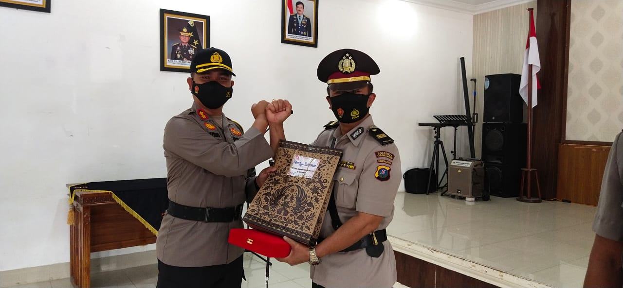 Kapolres Tanah Karo Pimpin Sertijab Kapolsek Tiga Panah