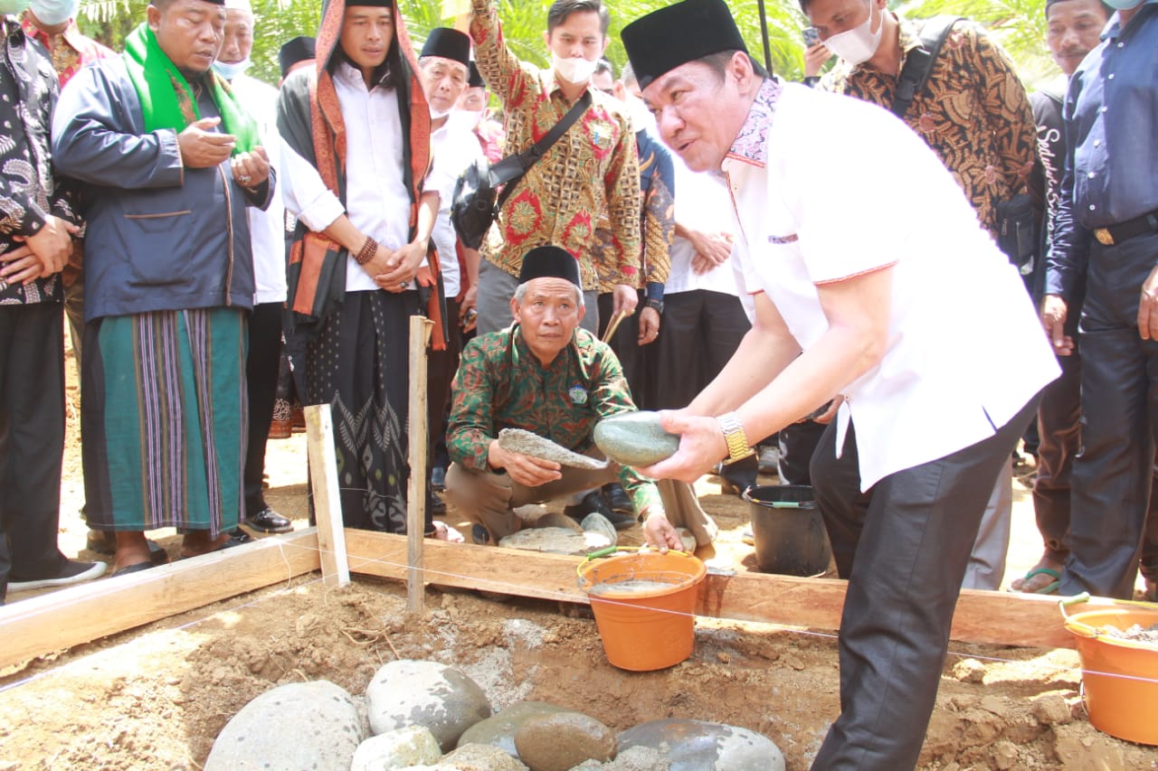 Dorong Kemajuan Dunia Pendidikan Islam Wagub Rosjonsyah Komitmen Dukung Pembangunan Ponpes