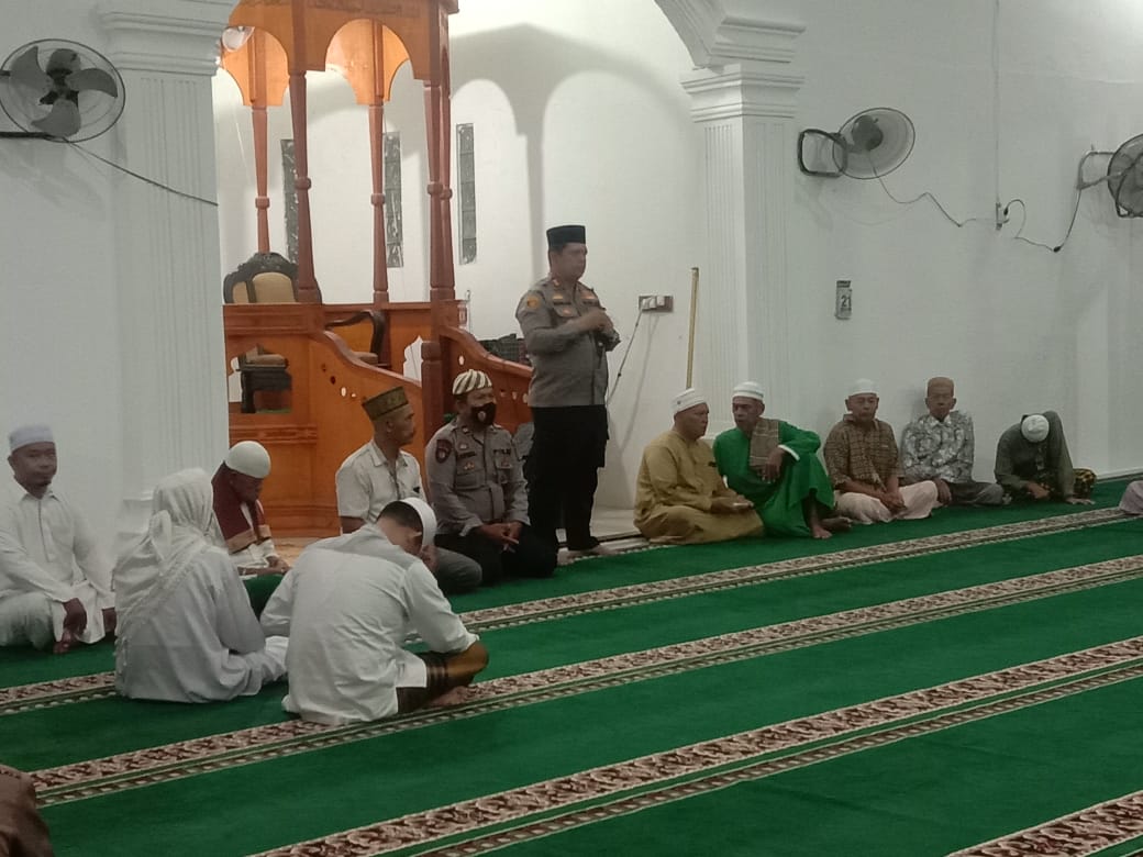 Berikan Ceramah Subuh Kapolres Batu bara Ajak Orang Tua Awasi Anak 