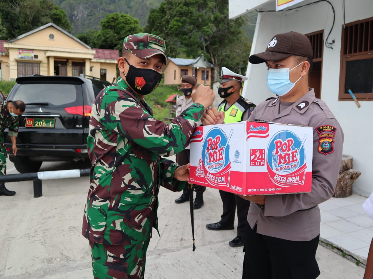 Kapolres Dairi dan Dandim 0206/Dairi Laksanakan Pengecekan Pos Pam Ops Ketupat Toba