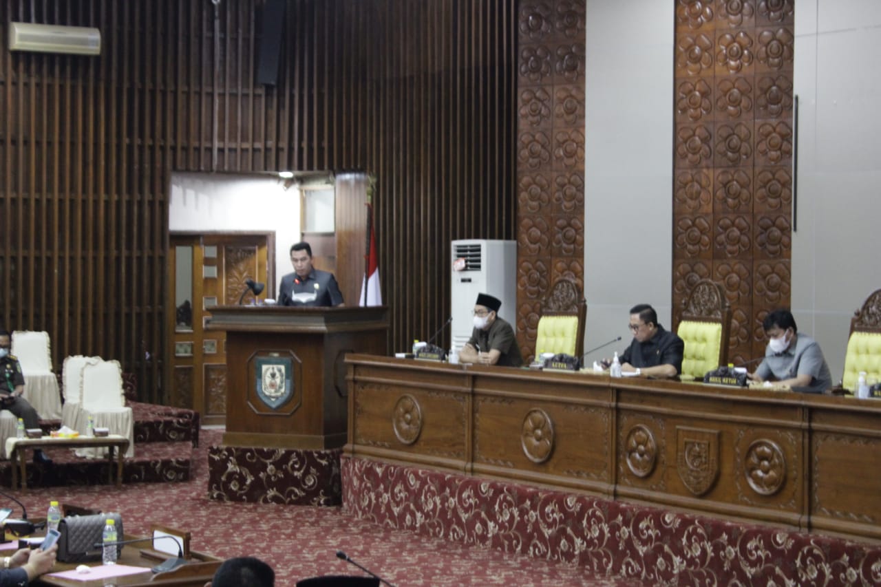 Dua Raperda Usulan Gubernur Masih Dibahas Pansus