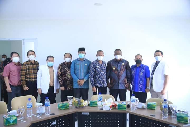 Pj Bupati Labuhanbatu dan Gugus Tugas Tinjau Ruang Isolasi Covid-19