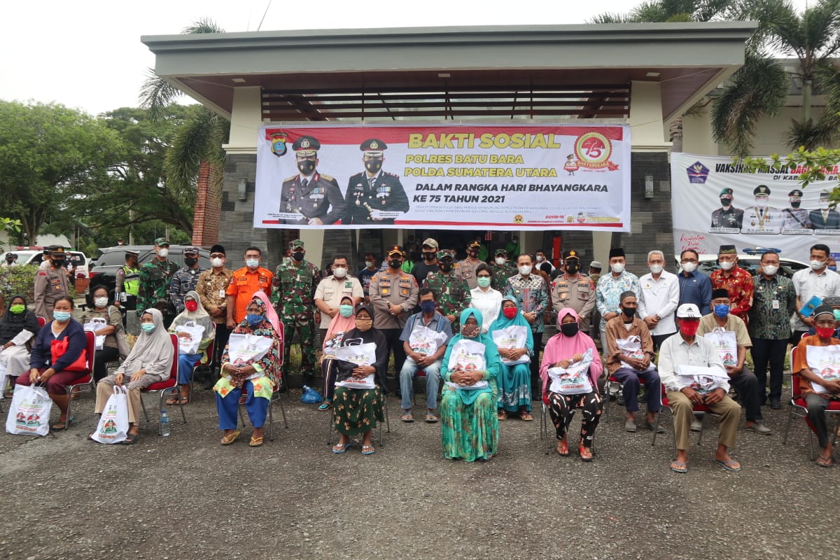 Kapolda Bersama Pangdam I BB Bakti Sosial Ke Masyarakat Batu Bara
