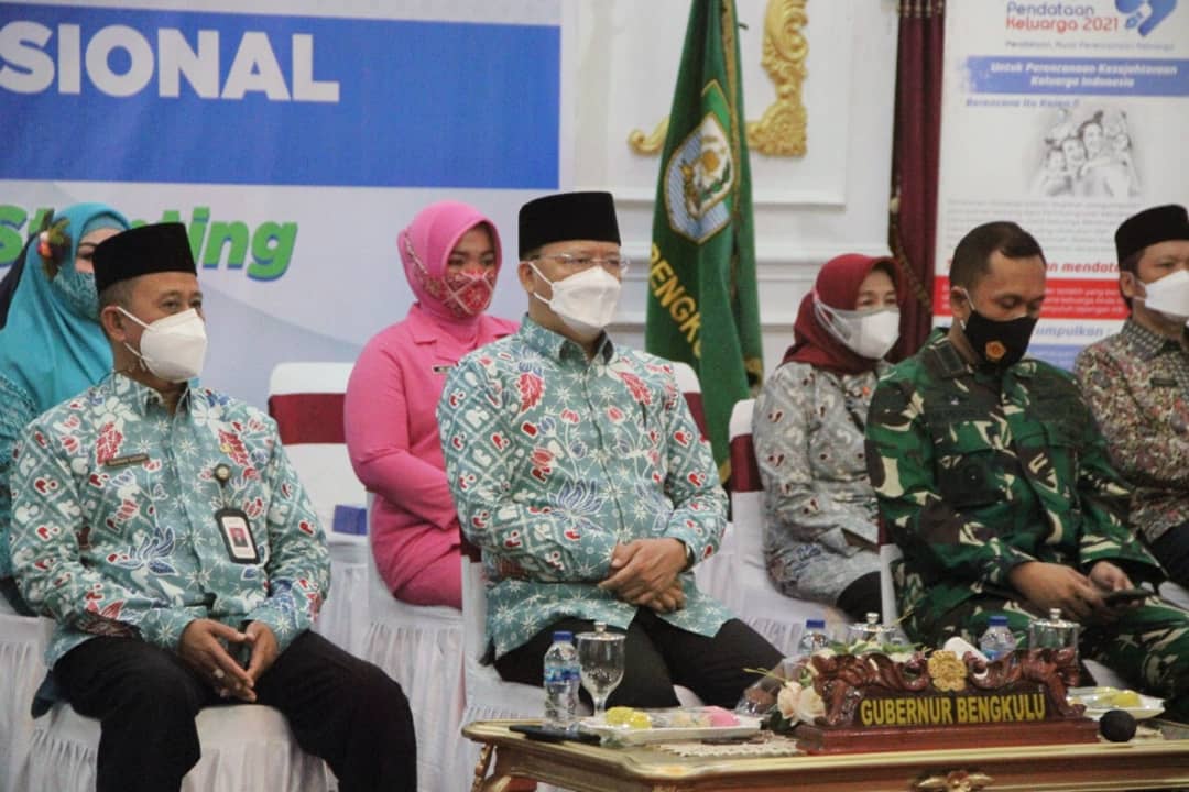 Gubernur Rohidin Tekankan Peran Penting Keluarga Sikapi Covid-19