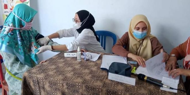 Animo Masyarakat Tinggi Vaksinasi di Puskesmas Beringin Raya Lampaui Target