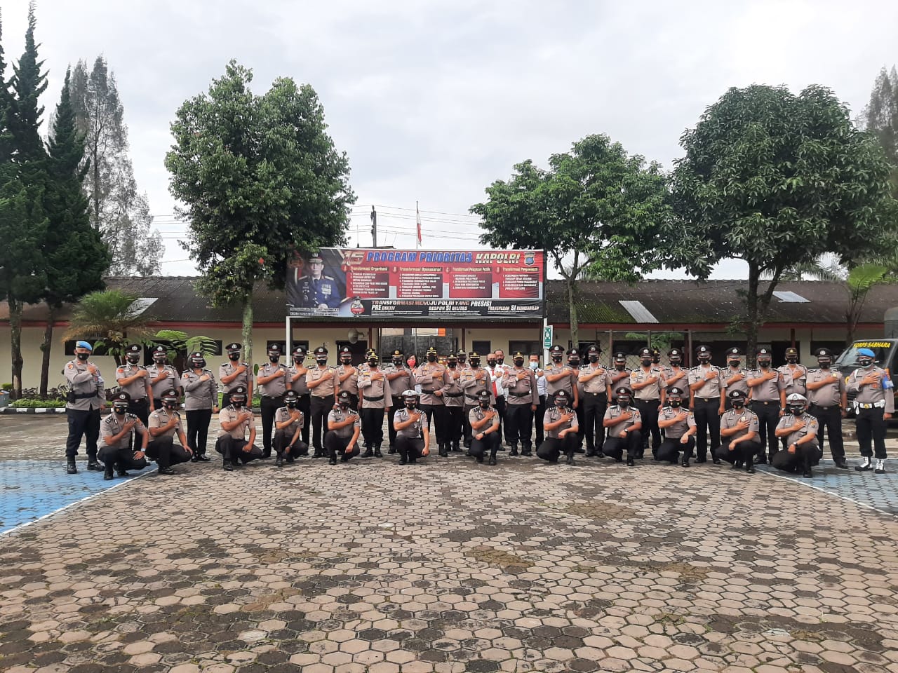 31 Personil Polres Tanah Karo Naik Pangkat