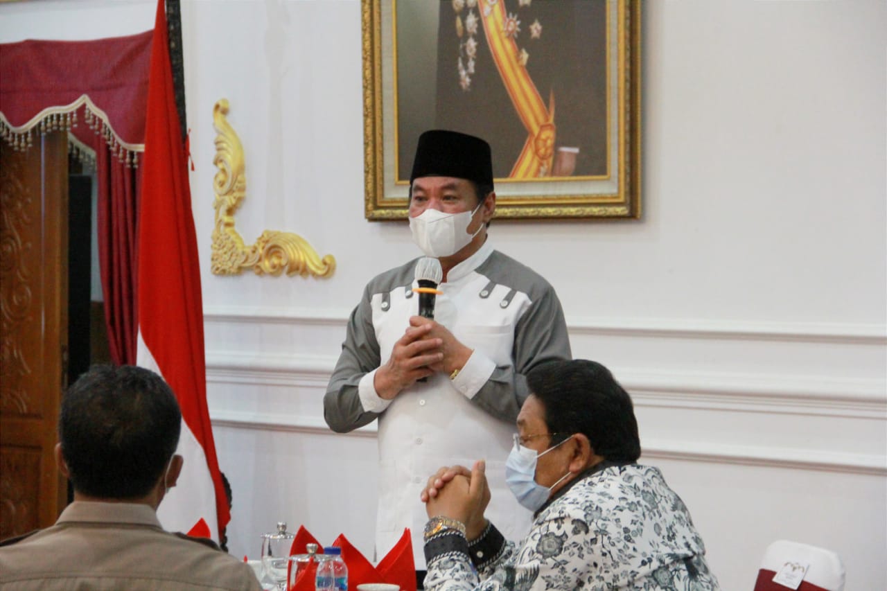 Beri Contoh Masyarakat Agar Patuhi PPKM Wagub Batalkan Resepsi Pernikahan Anaknya