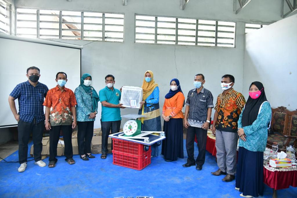 Ketua TP PKK Batu Bara Berikan Bantuan Ke Petani Cabai Lubuk Cuik 