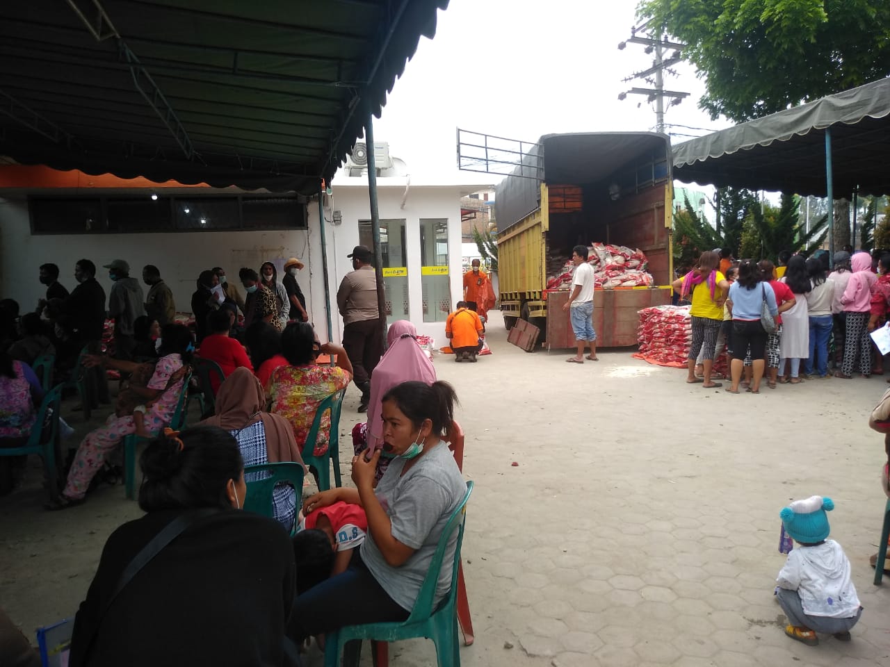 Hari Ini Bantuan Beras PPKM Dibagikan di Karo