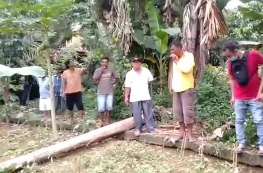 Diduga Pihak lain Kuasai Tanah Wakaf Kades : Minta Warga Tempuh Jalur Hukum