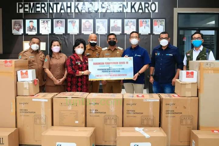 Yayasan BUMN Untuk Indonesia Serahkan Bantuan ke Pemkab Karo