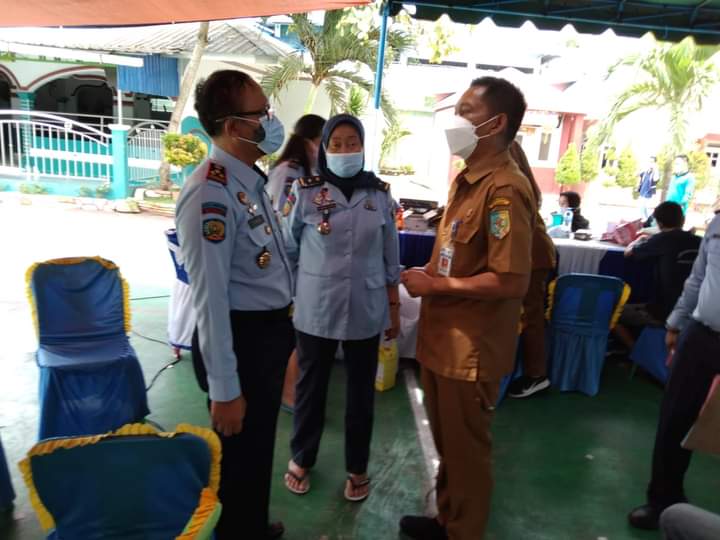 Warga Binaan Lapas Kelas II Labuhan Ruku Lakukan Verifikasi NIK