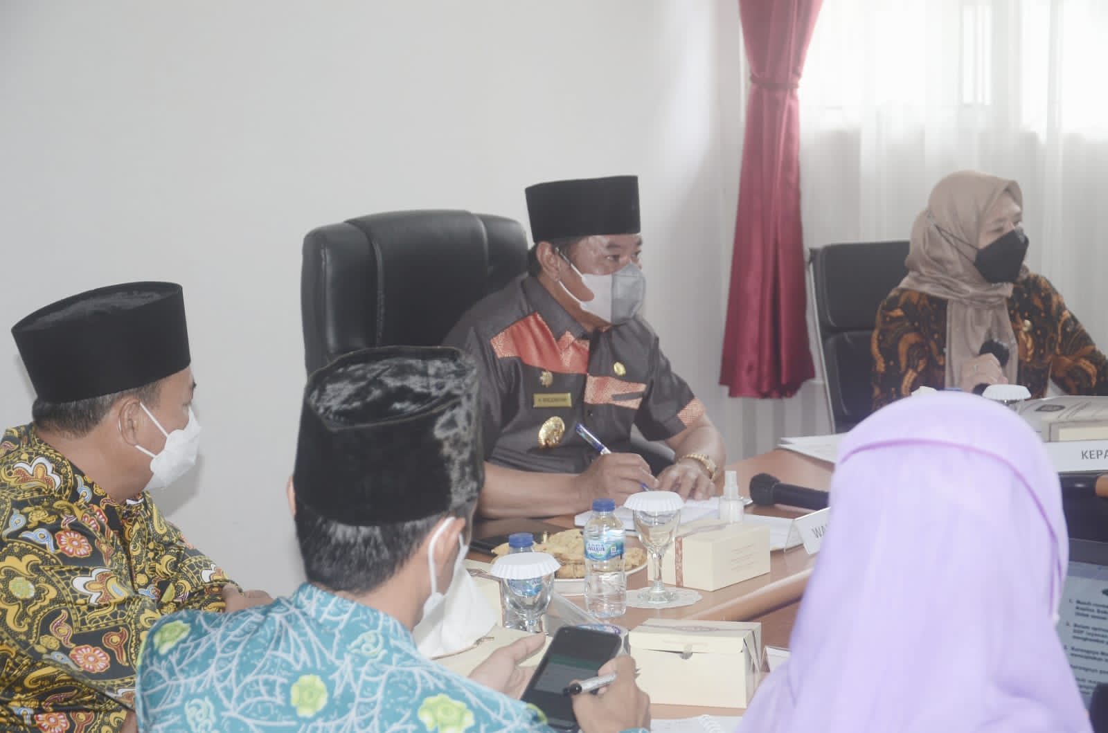 Rapat Bersama BKD Rosjonsyah Tekankan Optimalisasi Kinerja