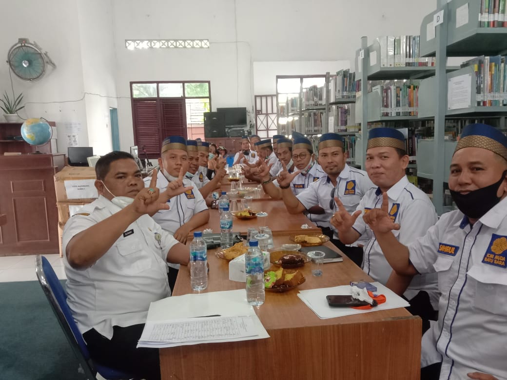 Dinas Perpustakaan Bedah Buku Bersama MPD ICMI Batubara