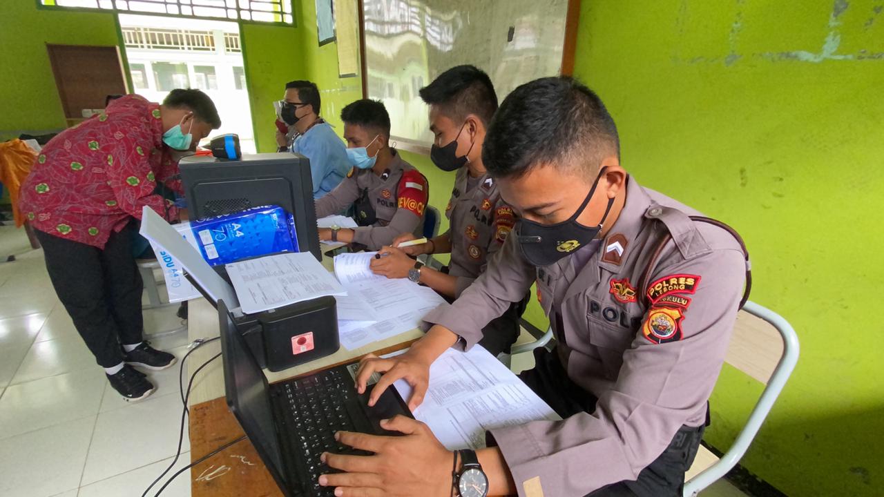 Percepat Vaksinasi Polres Lebong Buka Pelayanan Gerai Vaksinasi Mobile