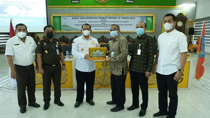 Bupati Labuhanbatu Buka Rapat Implementasi Perbup Nomor 23 Tahun 2021