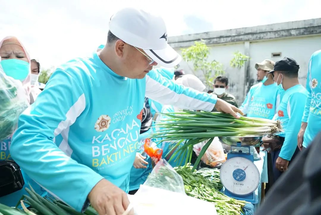 KAGAMA Turun ke Masyarakat Bantu Peternakan dan Perkebunan Hingga Vaksinasi