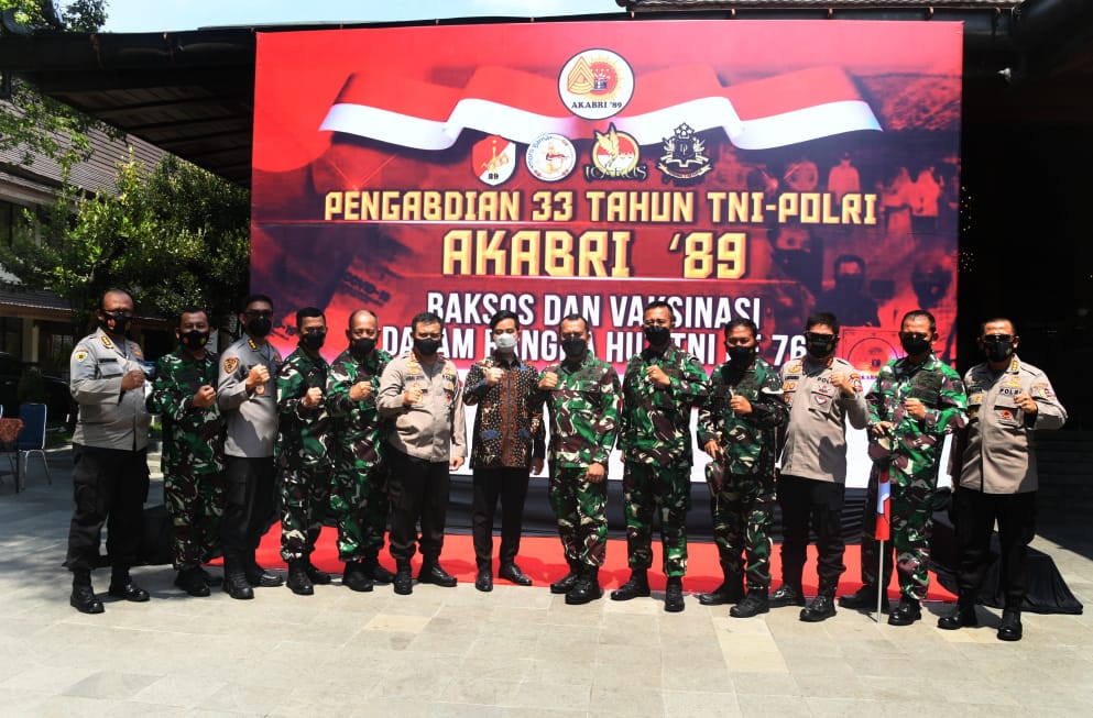Pangdam IV/Diponegoro Hadiri Baksos Pengabdian 33 Tahun TNI-Polri Altar 89 Untuk Indonesia