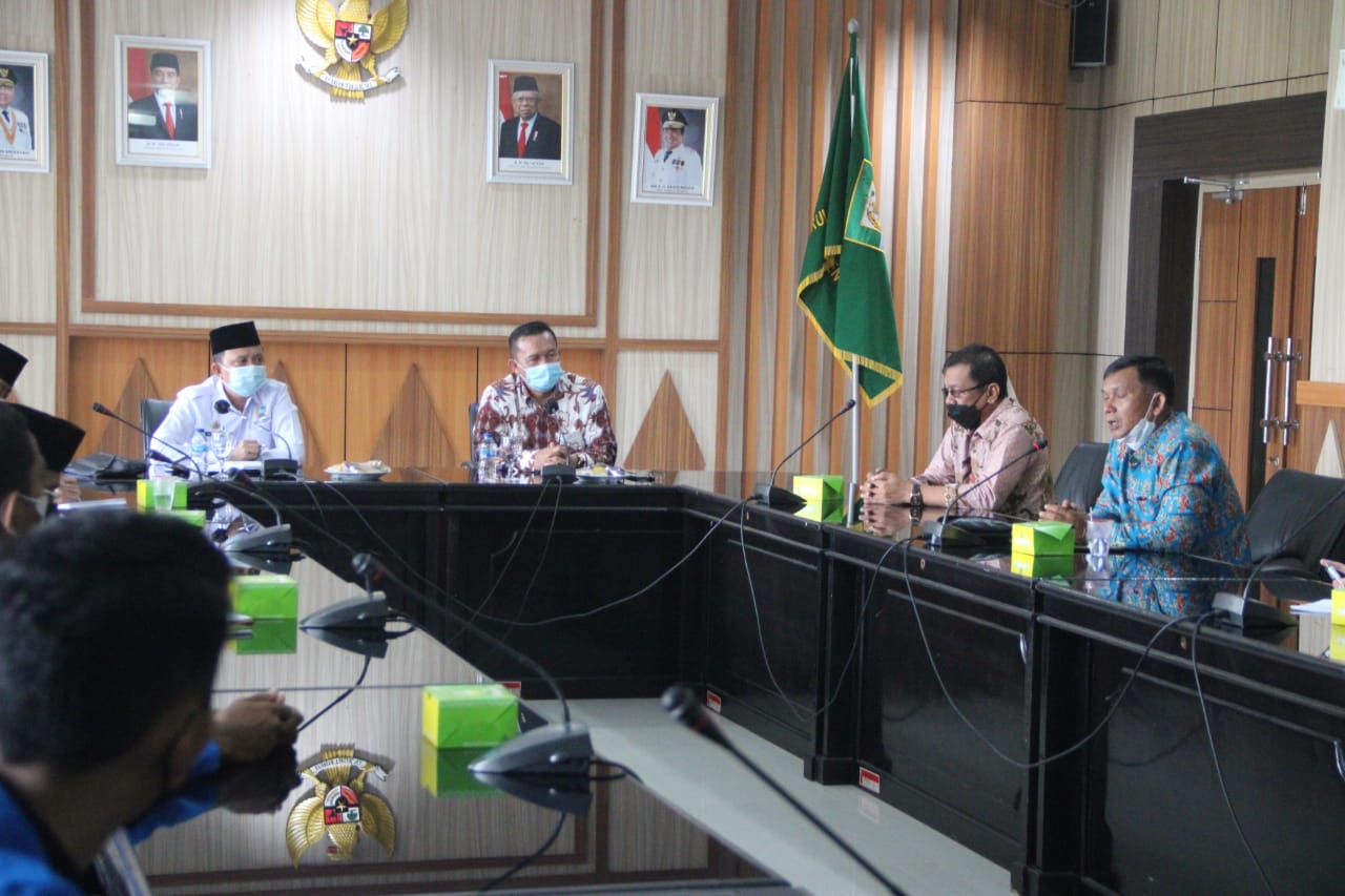 Pemprov Beri Lampu Hijau Pemanfaatan Gedung SMKS 2 Sebagai Lab Fakultas Teknik UNIHAZ