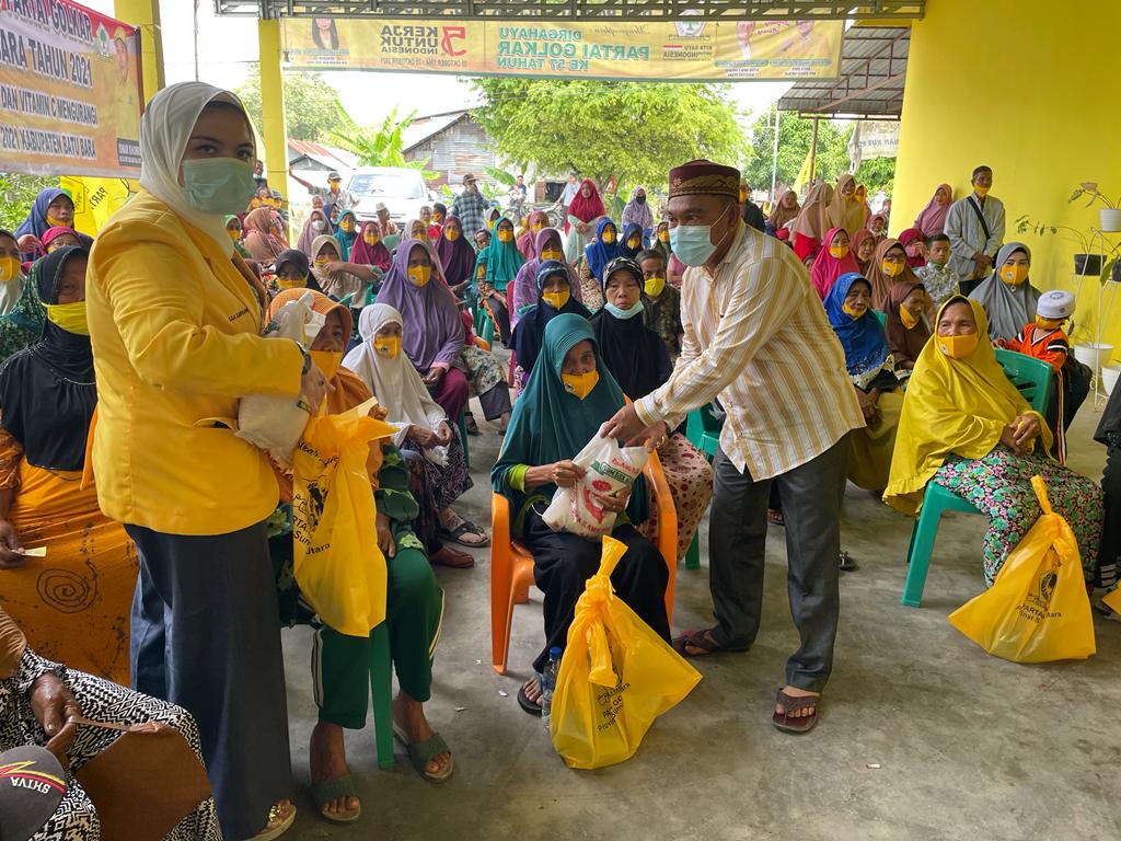 Baksos HUT Golkar Ismar Sampaikan Salam Ijeck dan Airlangga