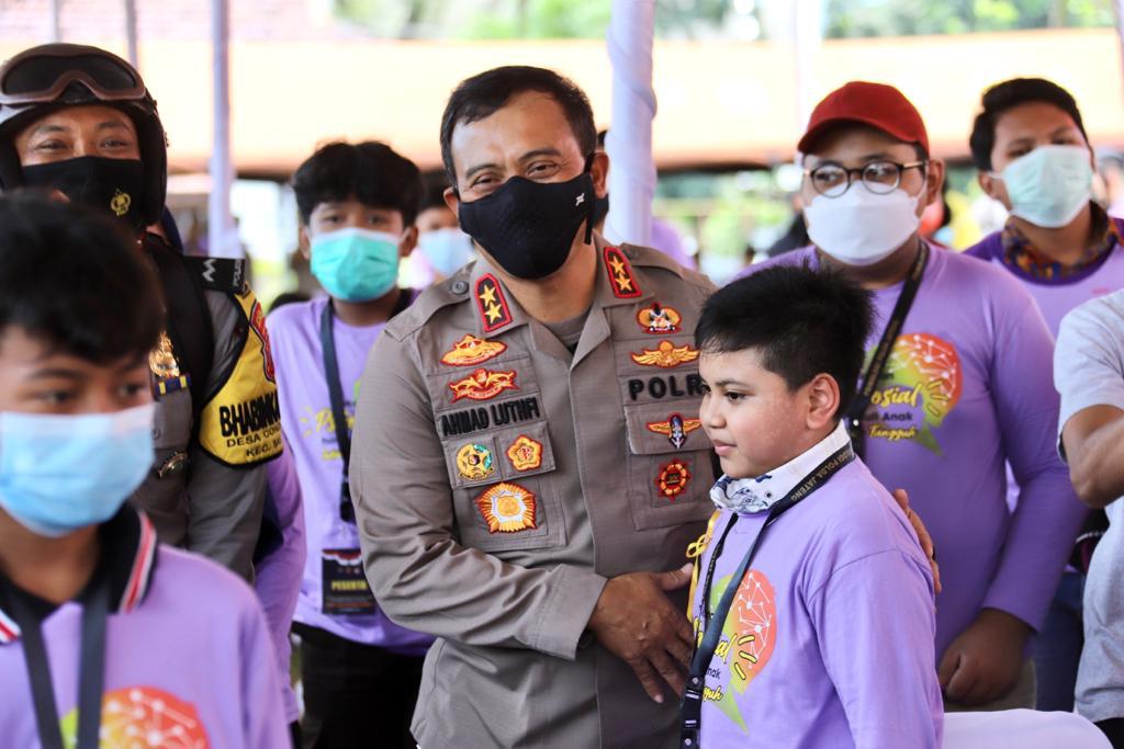 Anak Yatim Piatu dan Disabilitas Terima Bantuan Psikososial Dari Polda Jateng