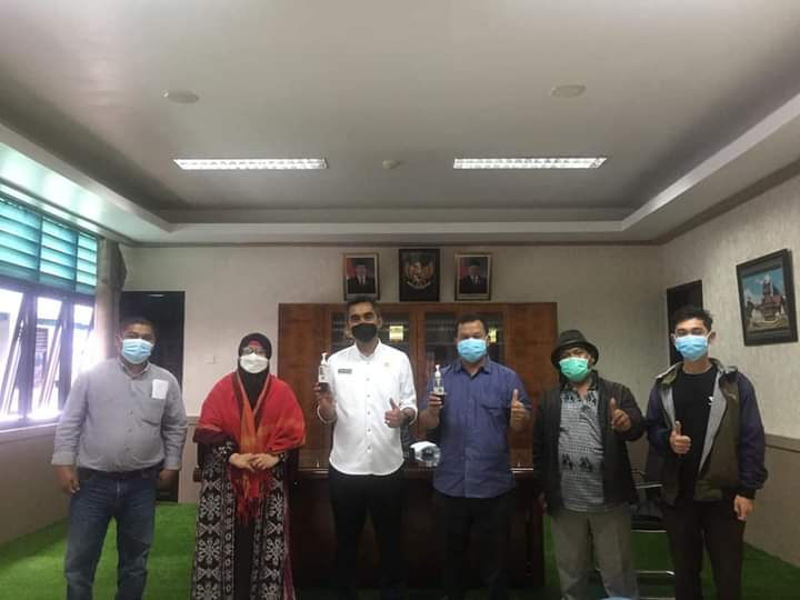 Wabup Karo Sambut Audensi Badan Penelitian USU Bersama Pemdes Sumber Mufakat